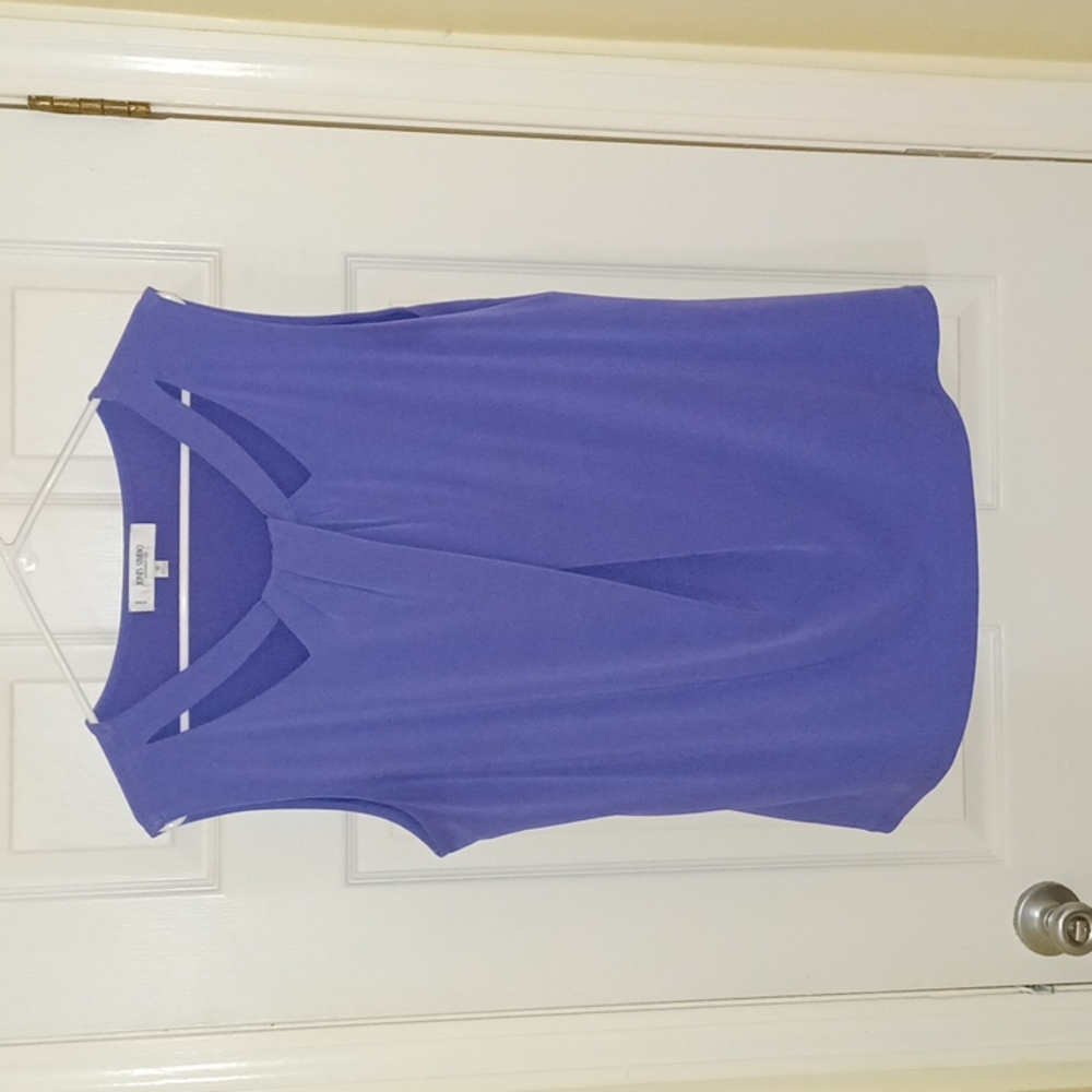 Womens sleeveless blouse